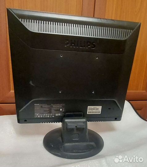 Монитор Philips 170s