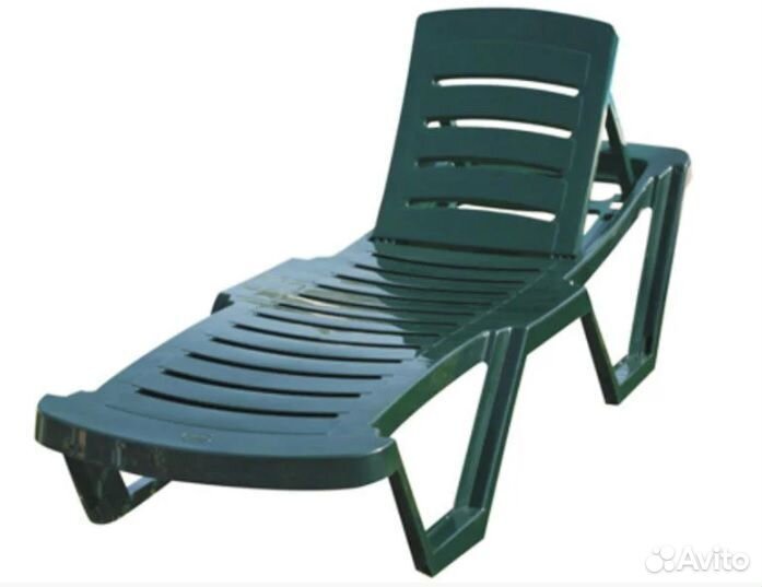 Пластиковый лежак-шезлонг 