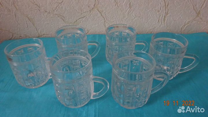 Набор бокалов и рюмок