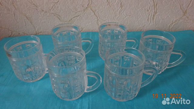 Набор бокалов и рюмок