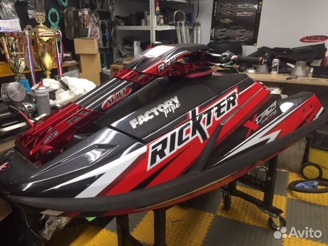 Водный мотоцикл rise gravity