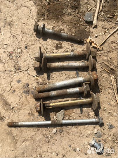 Болты развальные мерседес