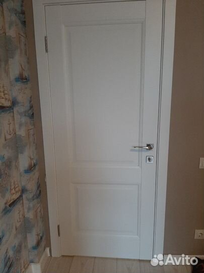 Дверь межкомнатная белая