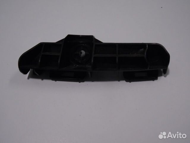 Кронштейн заднего бампера левый Тойота рав4