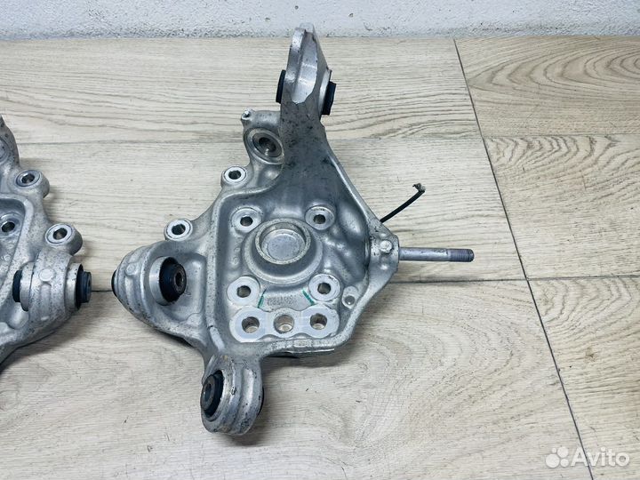 Кулаки задние пара Honda Accord 8 CU 2.4