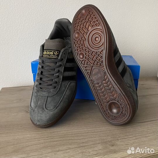 Кроссовки мужские adidas spezial