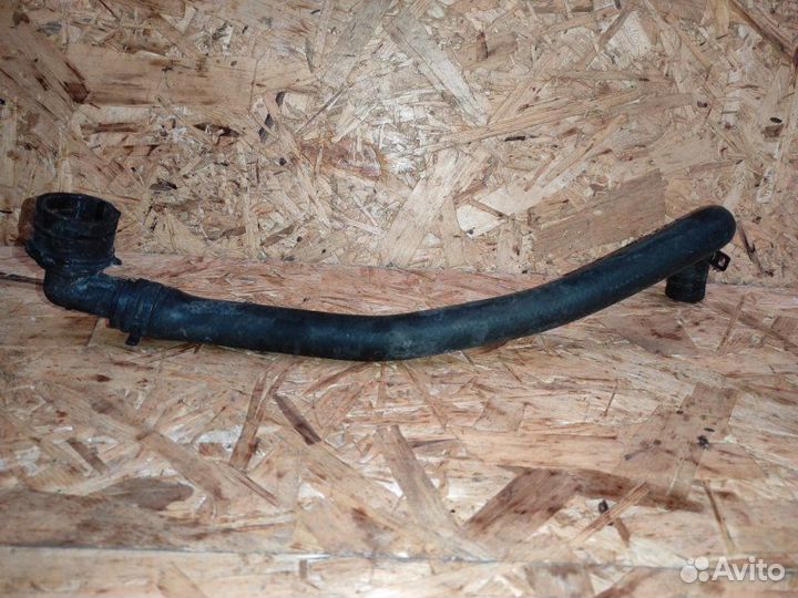 Патрубок системы охлаждения Mercedes C-Class W 204