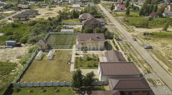 Дом 325 м² на участке 30 сот.