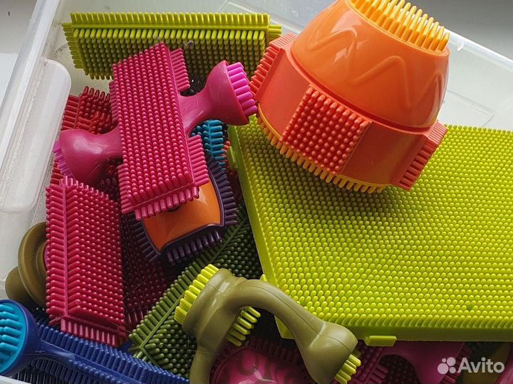 Развивающий игольчатый конструктор Battat