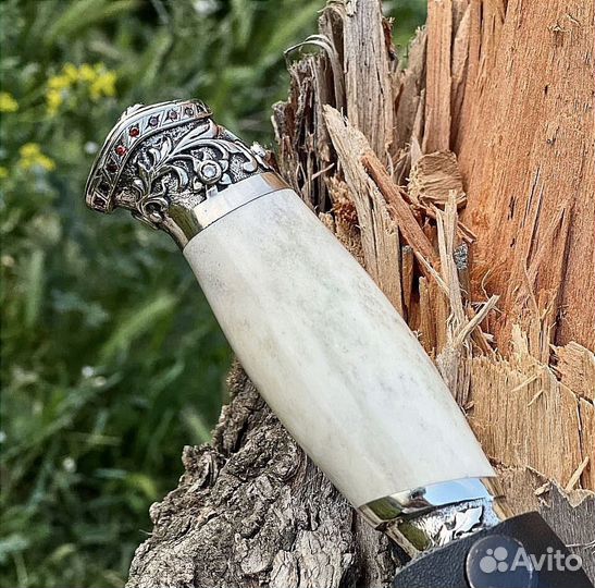 Нож