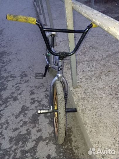 Трюковой велосипед bmx