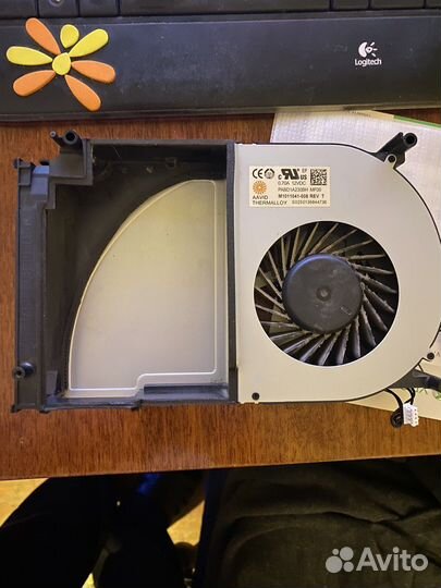 Xbox one X(на запчасти или востановление)