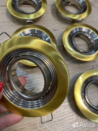 Встраиваемые потолочные светильники 6 шт