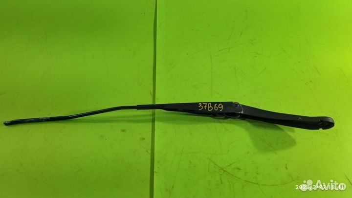 Поводок стеклоочистителя для Renault Logan 2