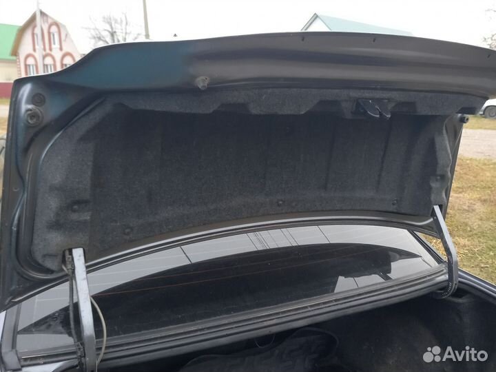 Крышка багажника на mitsubishi lancer 9