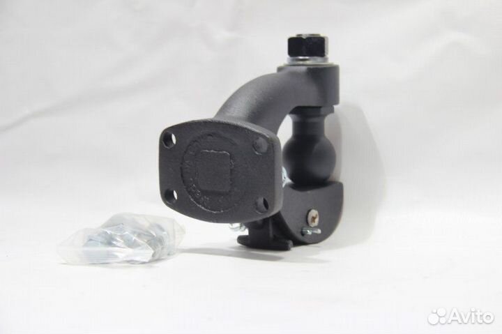 Фаркоп универсальный / сцепное устройство черный