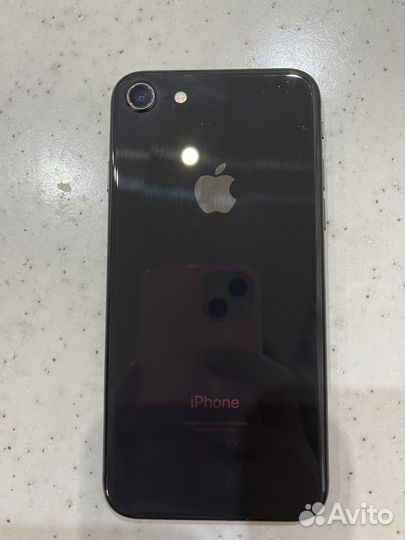 iPhone 8, 128 ГБ