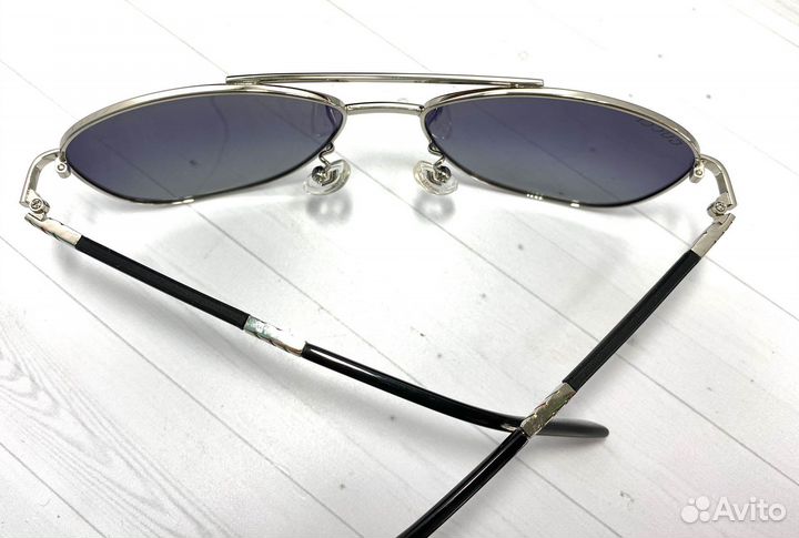 Солнцезащитные очки Gucci