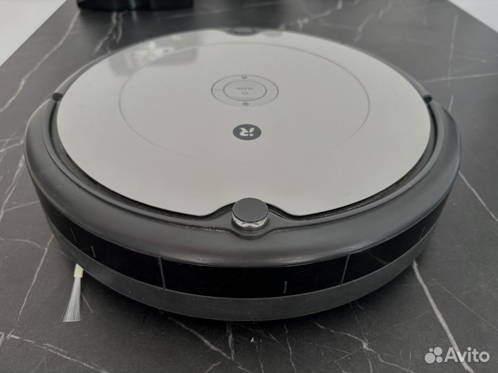 IRobot Roomba 698