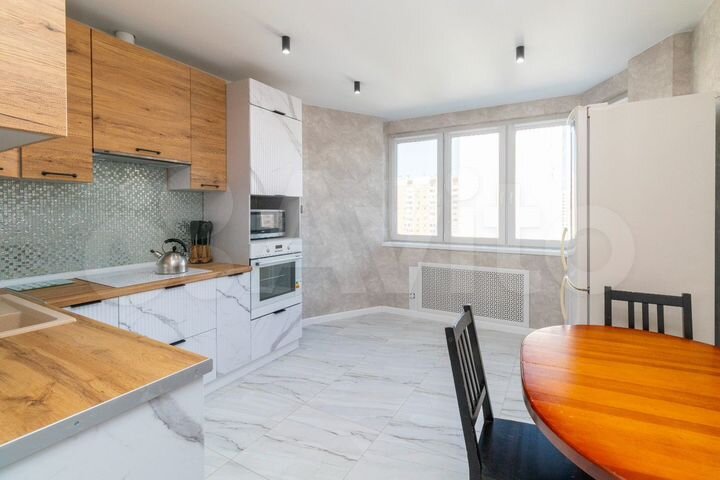 2-к. квартира, 60,1 м², 12/17 эт.