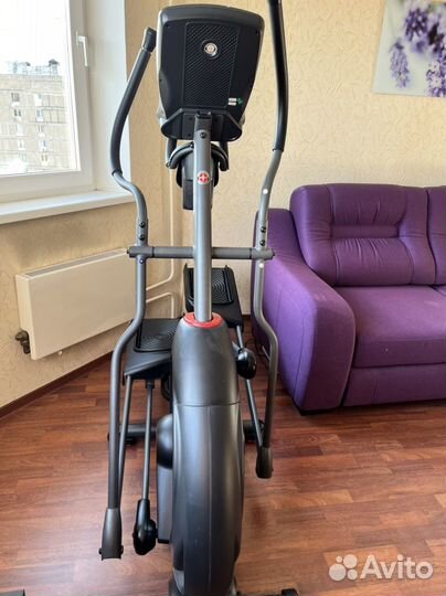 Эллиптический тренажер Schwinn 430i