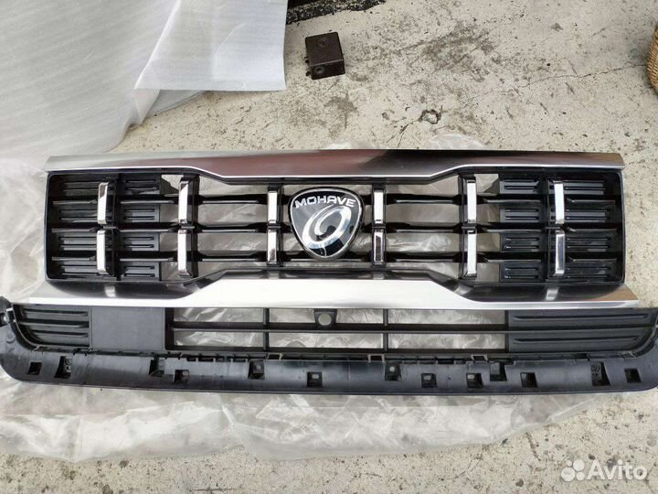 Решетка радиатора KIA Mohave
