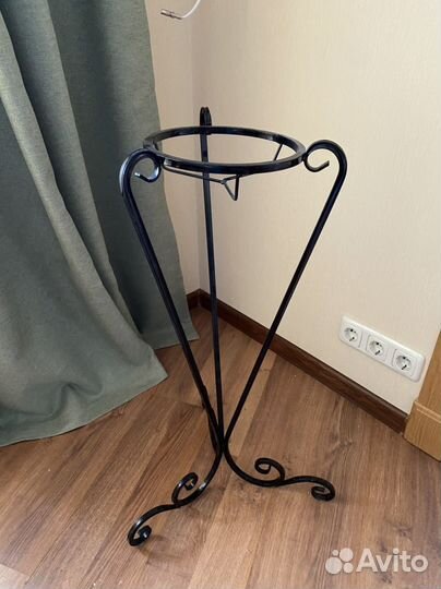 Подставка по цветочный горшок