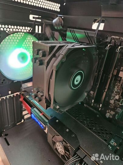 Кулер id cooling под lga1200 в отличном состоянии