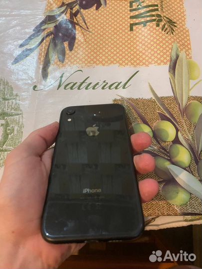iPhone Xr, 64 ГБ