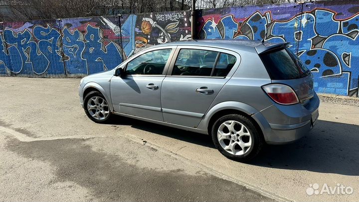 Opel Astra 1.8 МТ, 2006, 151 000 км