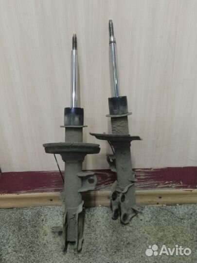 Амортизатор передний Rio Solaris