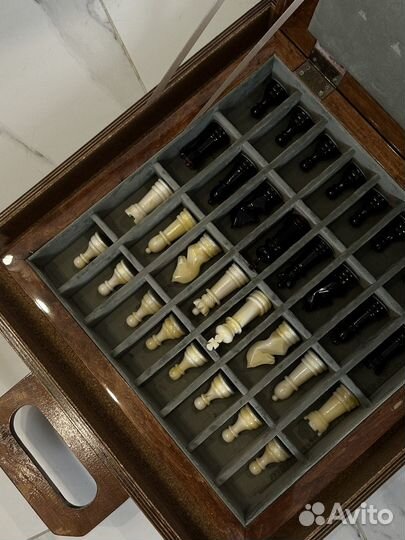 Шахматы янтарные