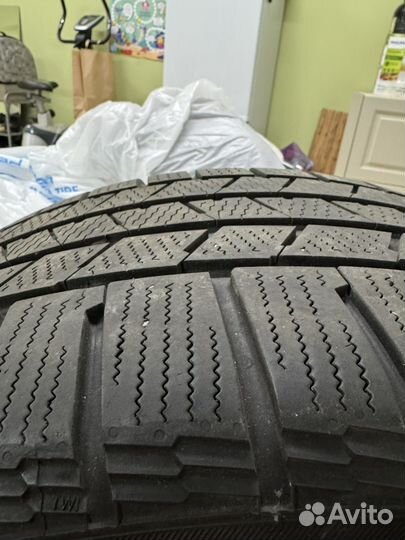 Continental ContiCrossContact Winter 275/40 R22 108