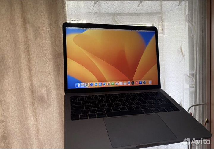 Apple macbook pro 13 2017