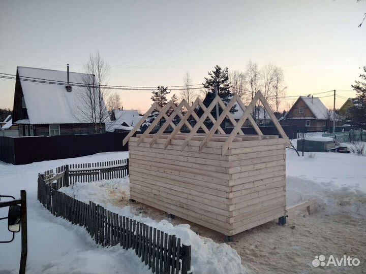 Сруб бани из бруса