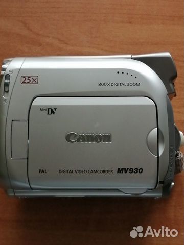 Видеокамера canon MV 930