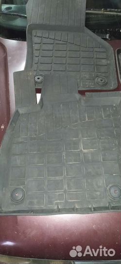 Автомобильные коврики резиновые