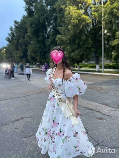 Вечернее платье