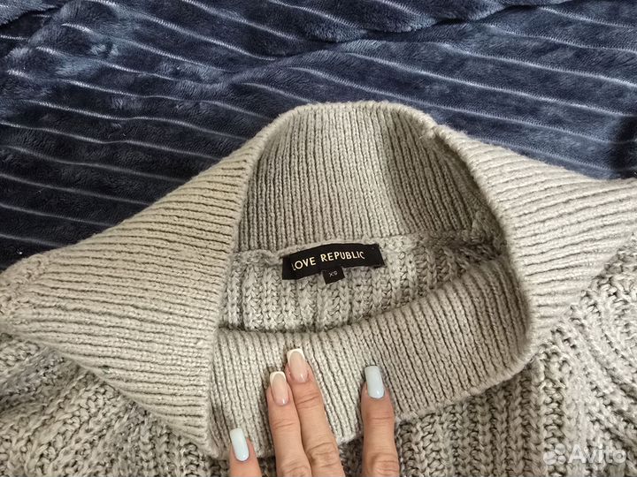 Свитера женские 2 шт. 42-44