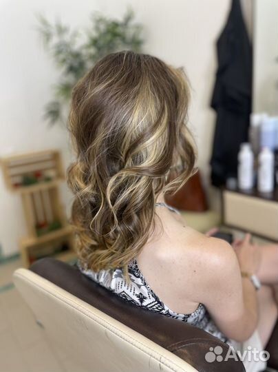 Окрашивание волос, стрижки