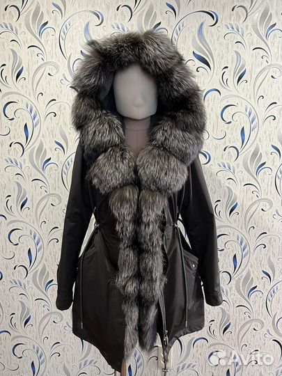 Парка с натуральным мехом песца