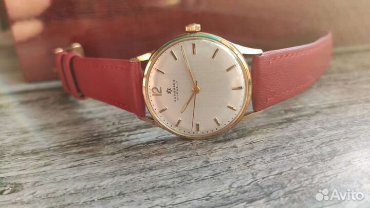 Часы junghans