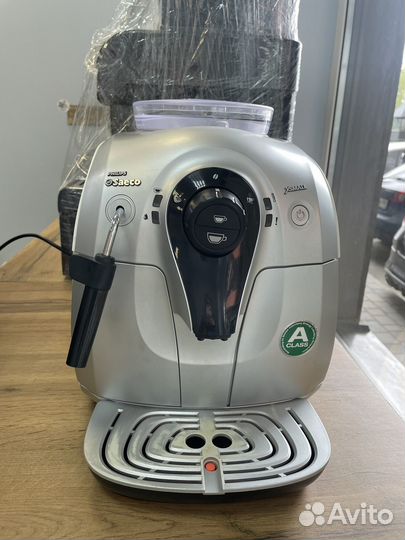 Автоматическая кофемашина зерновая бу