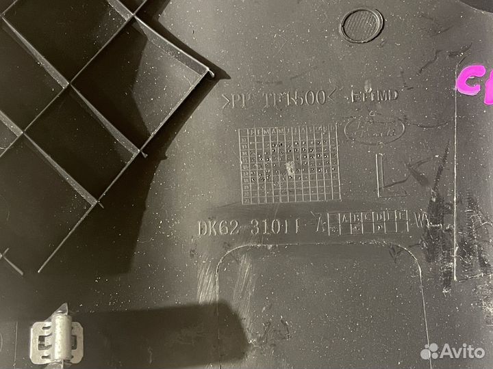 Обшивка стойки зад. пр. Land Rover Sport 2 рест