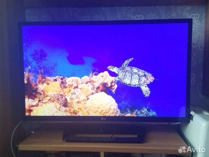 3D Телевизор LG. Диагональ 106 см