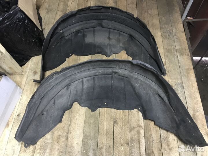 Подкрылок Lexus RX 350 4. 2017г