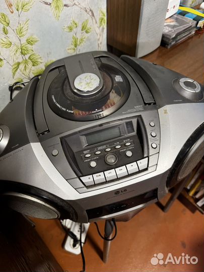 Музыкальный центр