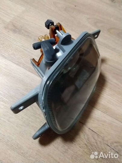 Противотуманная фара volvo XC90