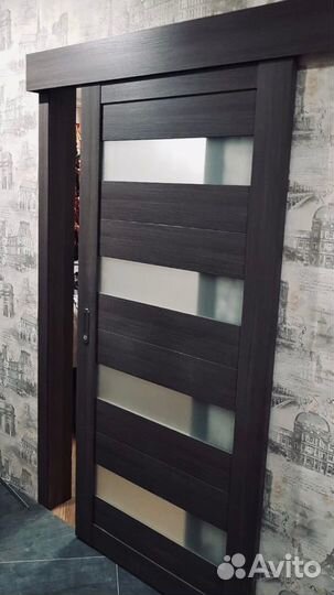Дверь-купе со стеклом межкомнатная