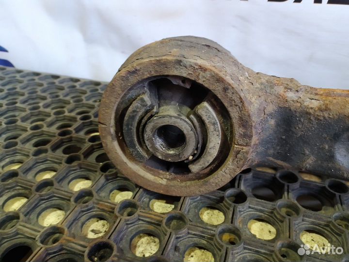 81432200052 Тяга реактивная продольная